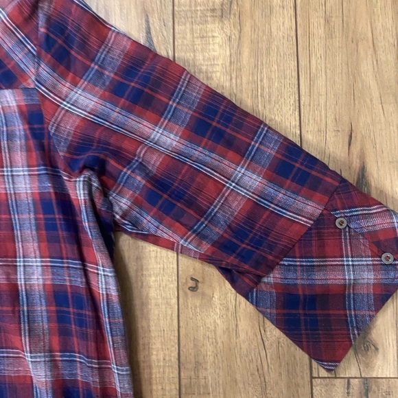 B Skies Are Blue Red and Blue Plaid 3/4 Sleeve Tie Front V Neck Shirt Size 2X - Picture 10 of 15